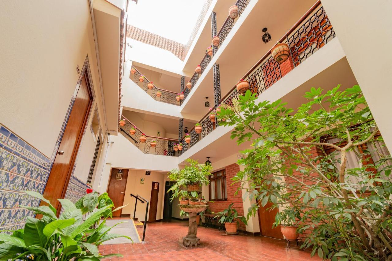Hotel Hotel San Isidro Inn 3*