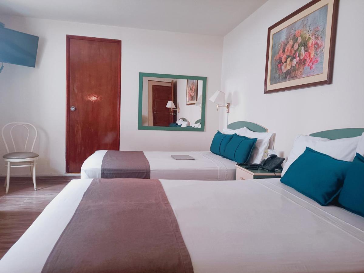 Hotel San Isidro Inn 3*