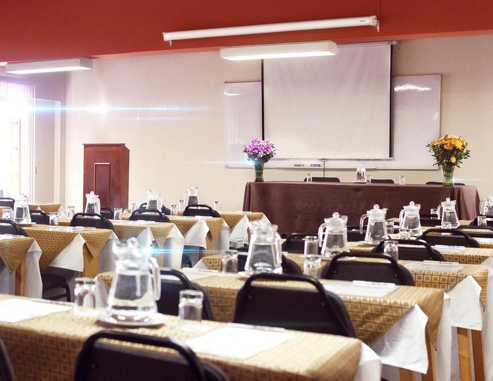 Hotel San Isidro Inn Hotel 3*